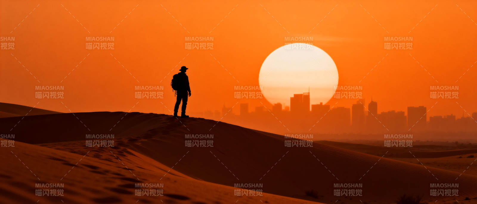 沙漠日落剪影图片