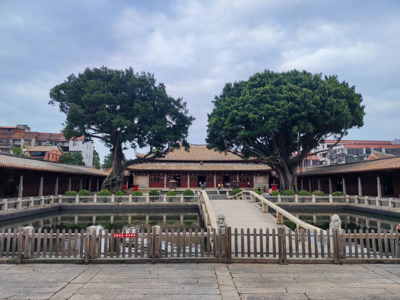 泉州孔庙古建筑庭院风光图片