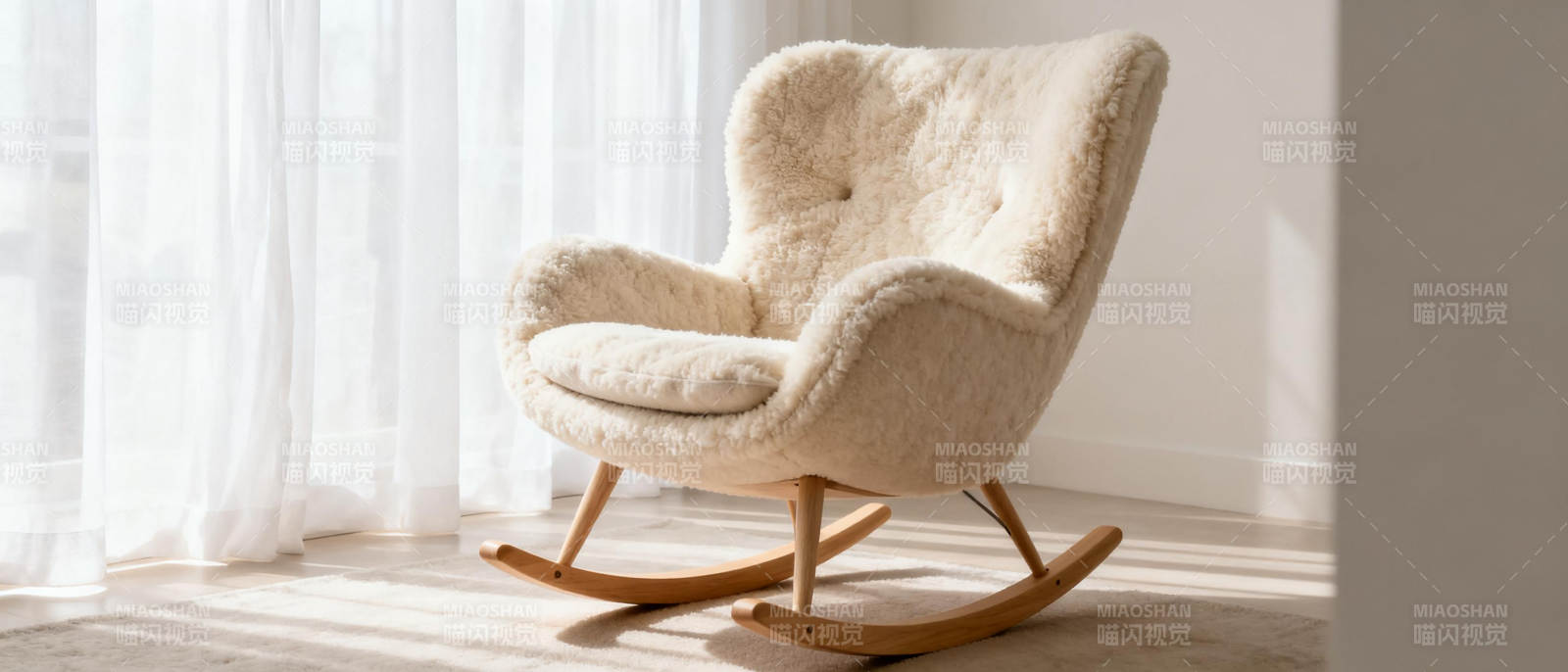 奶油色摇椅静享时光图片