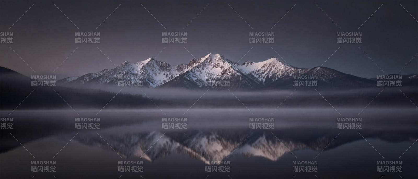 雪山倒影静谧湖图片