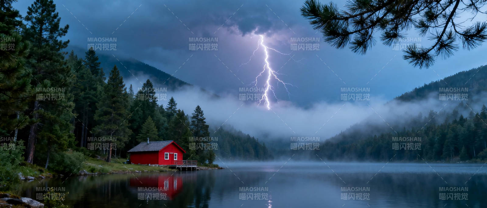 雷电湖畔小屋图片