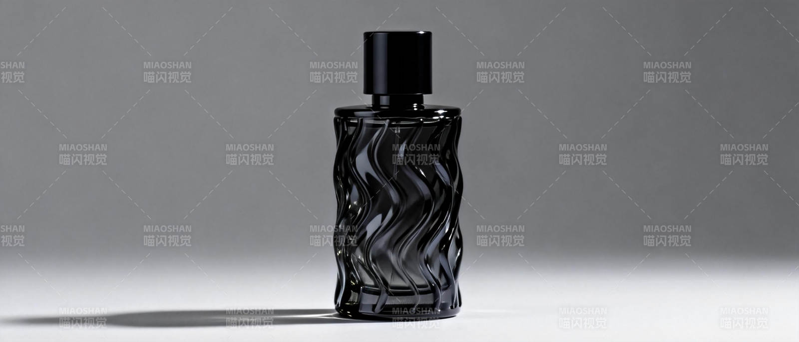 黑色波纹香水瓶图片