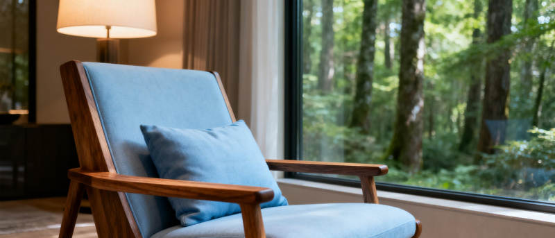 森林边的静谧角落图片