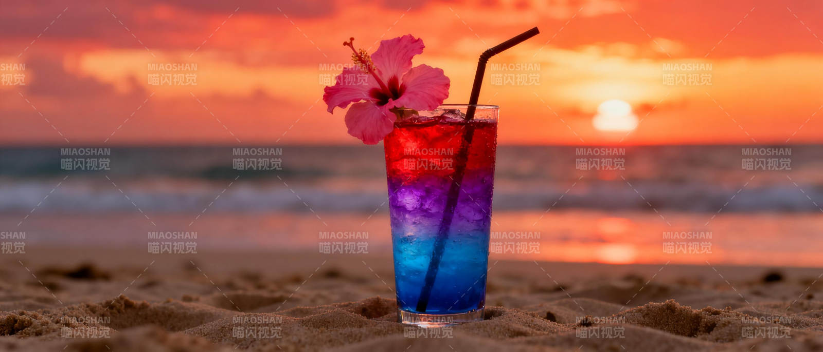 海滩日落鸡尾酒图片