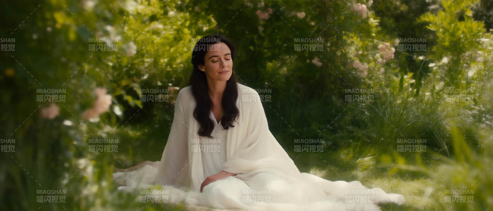 花间静坐的女子图片