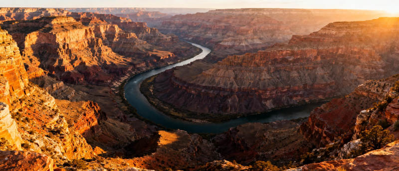 峡谷日落美景图片