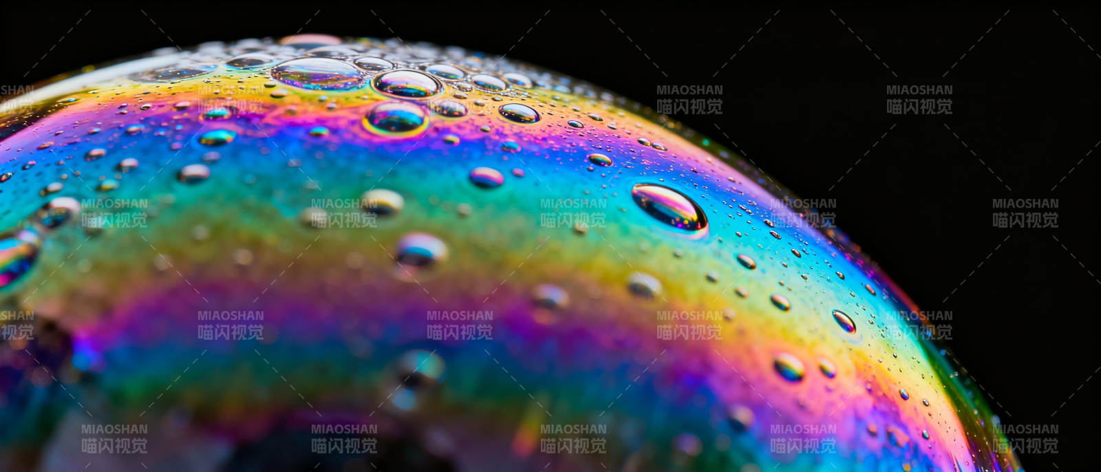 彩虹泡泡特写图片