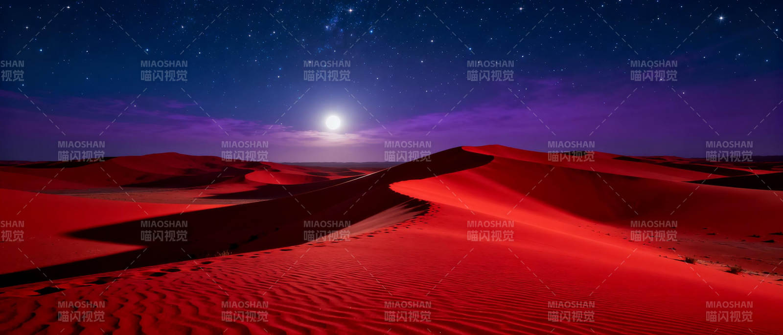 月夜红沙海图片