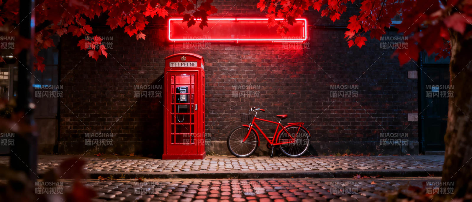 红电话亭夜景图片