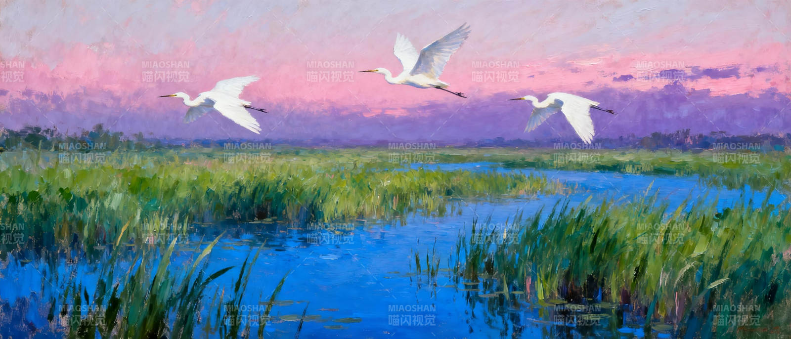 湿地晨曦鹭飞图片