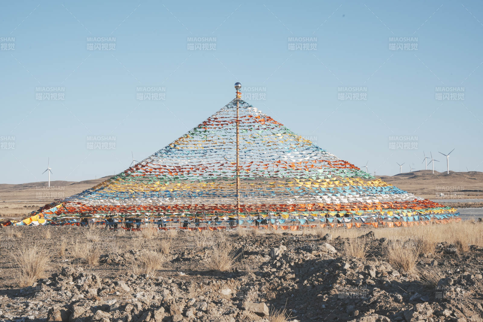 乌兰哈达火山地质公园大经幡图片