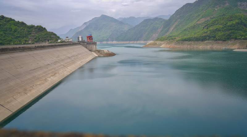 紫坪铺水库大坝图片