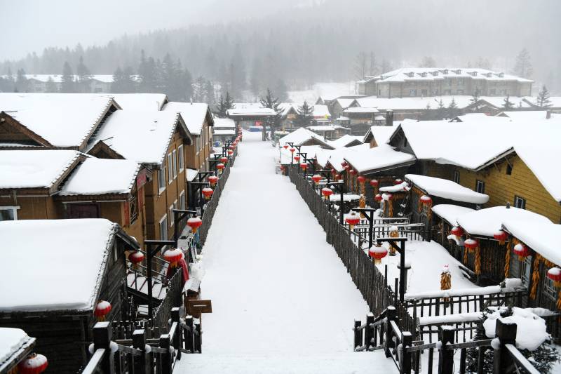 雪乡 雪中小镇静谧景图片
