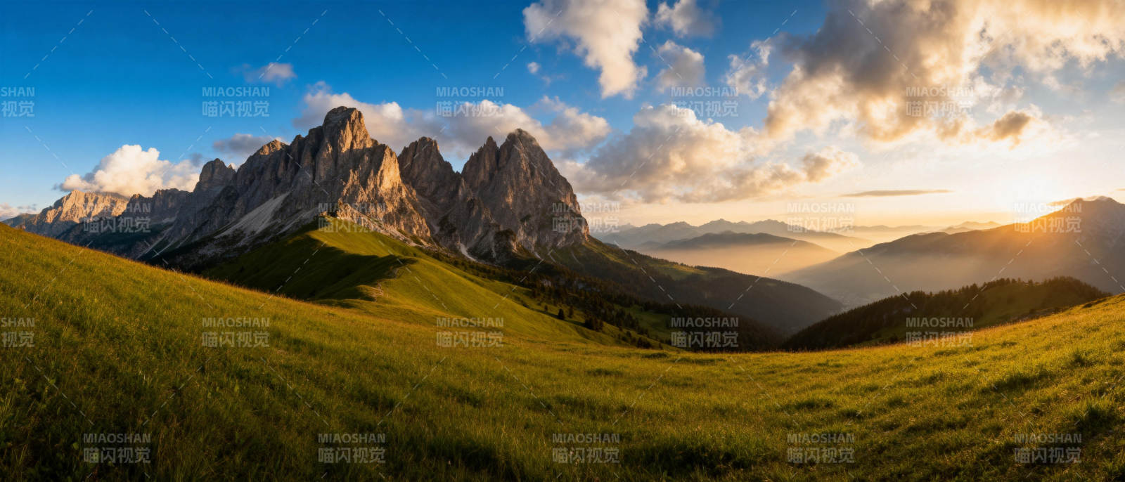 山峦晨曦美景图片