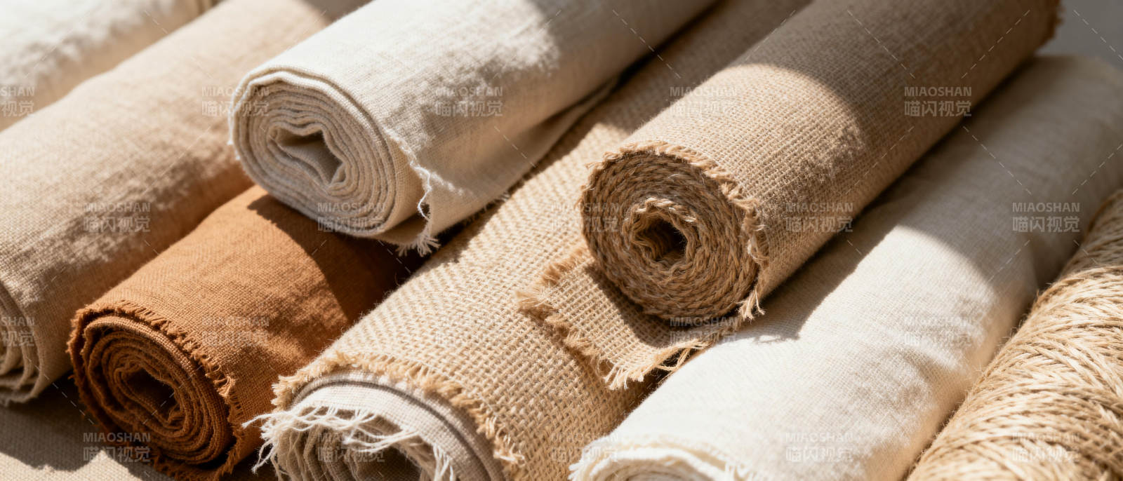 天然布料卷图片