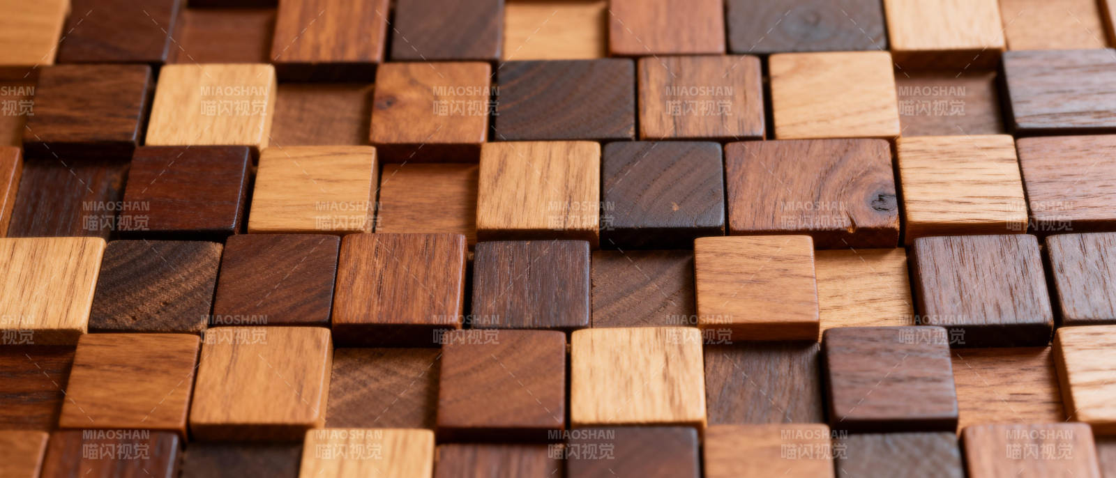 木质方块拼接艺术图片