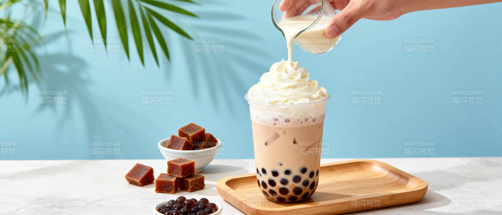 珍珠奶茶制作中图片