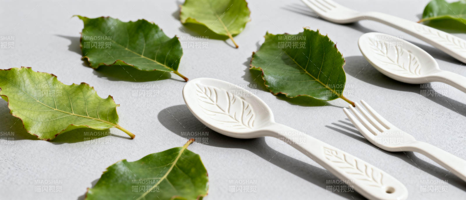 叶纹餐具静物图图片