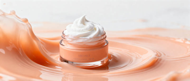 奶油霜轻盈绽放图片