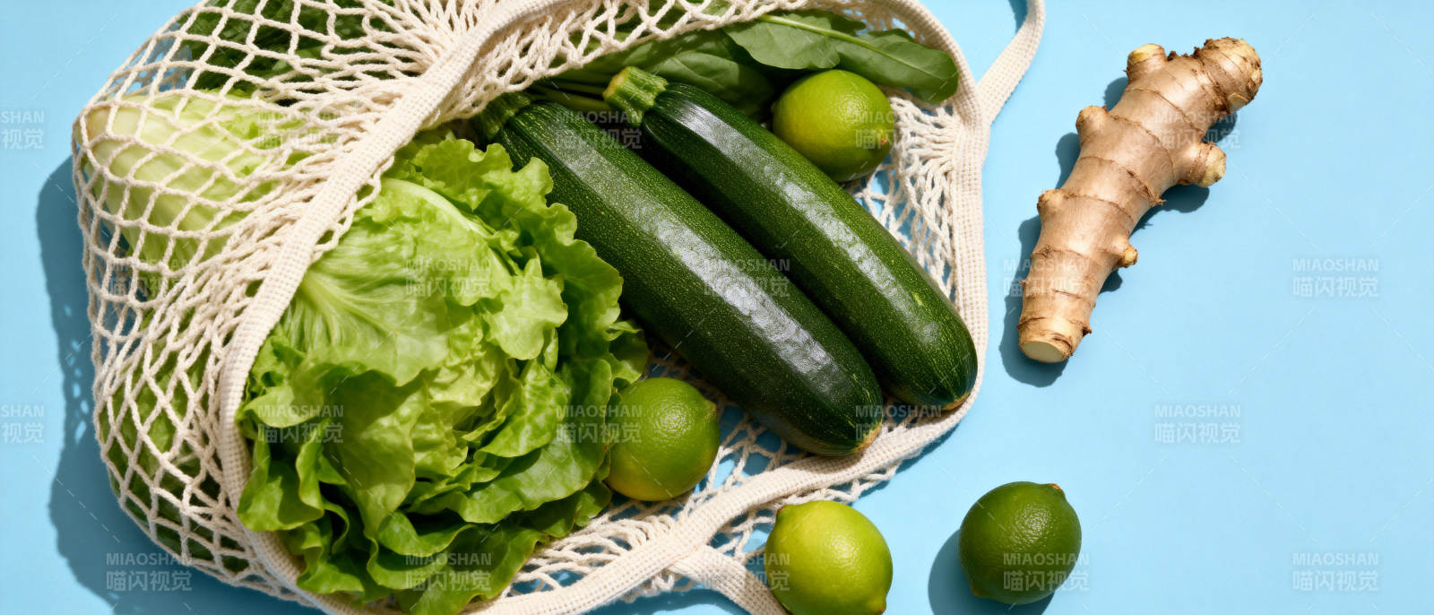 新鲜蔬菜与香料图片