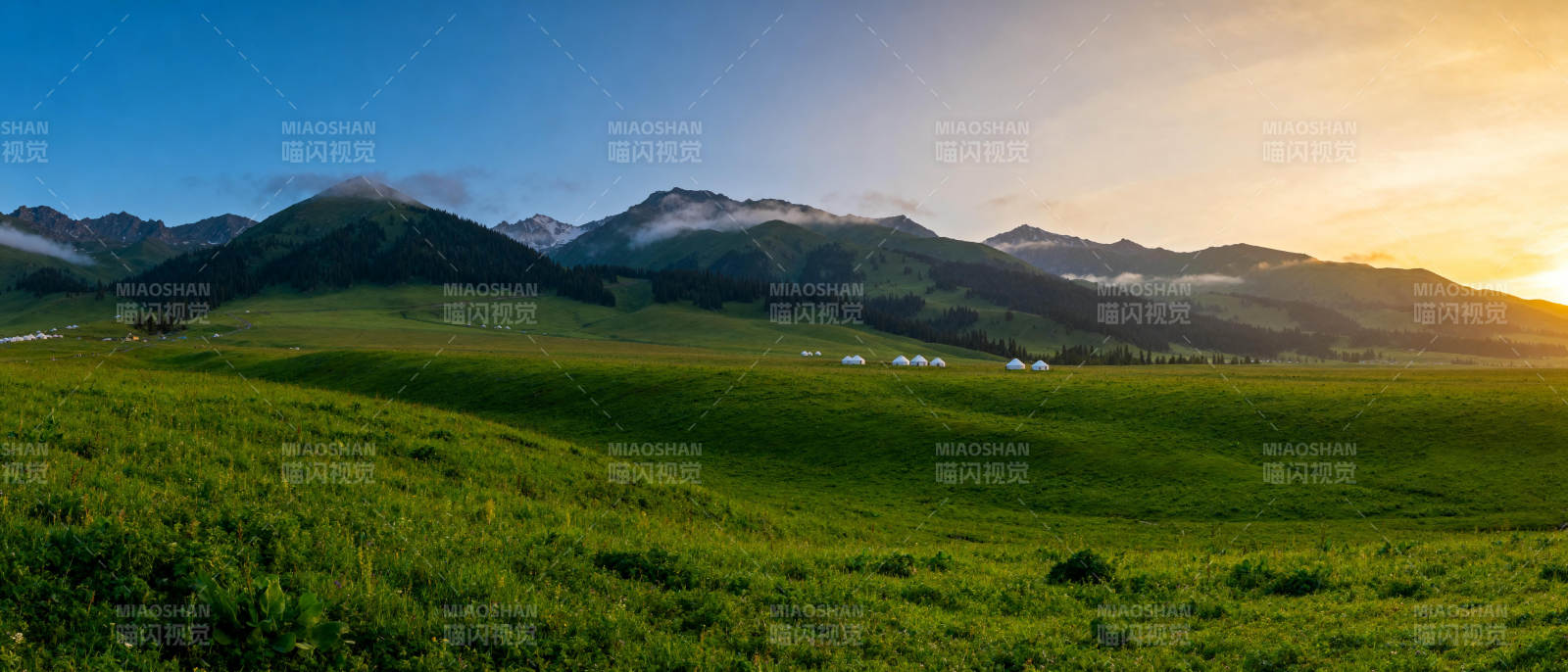 草原日出山景图片