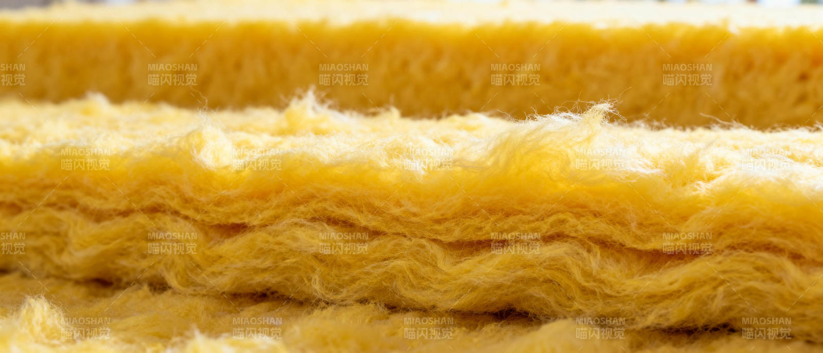 黄色纤维材料特写图片
