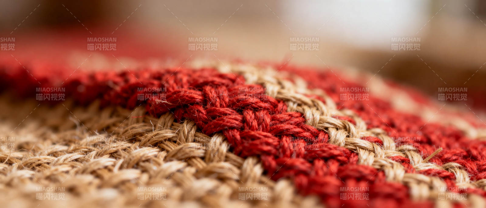 红棕交织的编织纹理图片