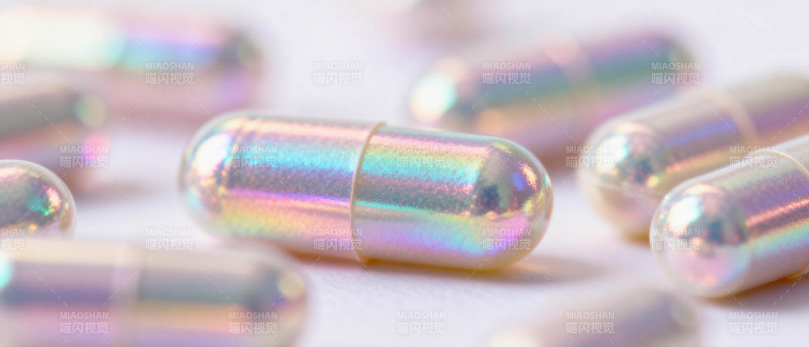 彩虹药丸特写图片