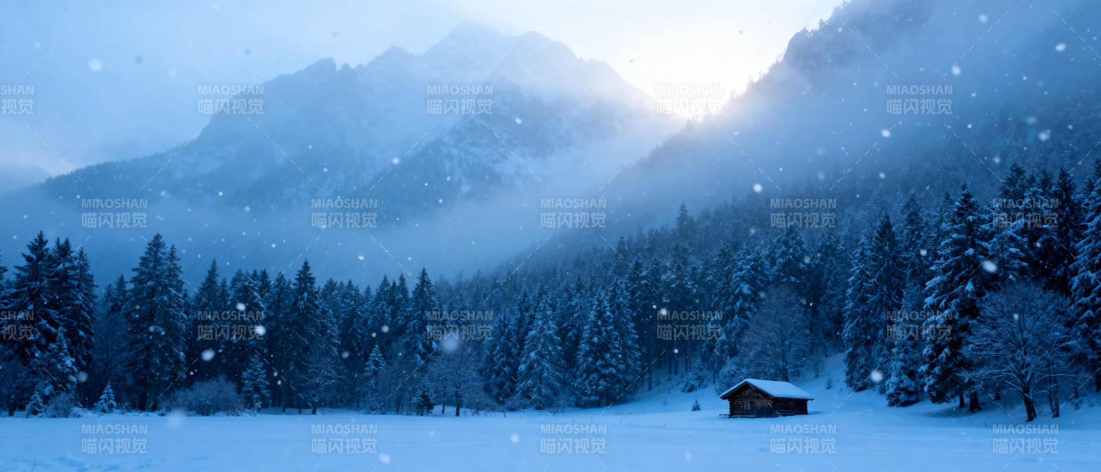雪夜山居静谧景图片