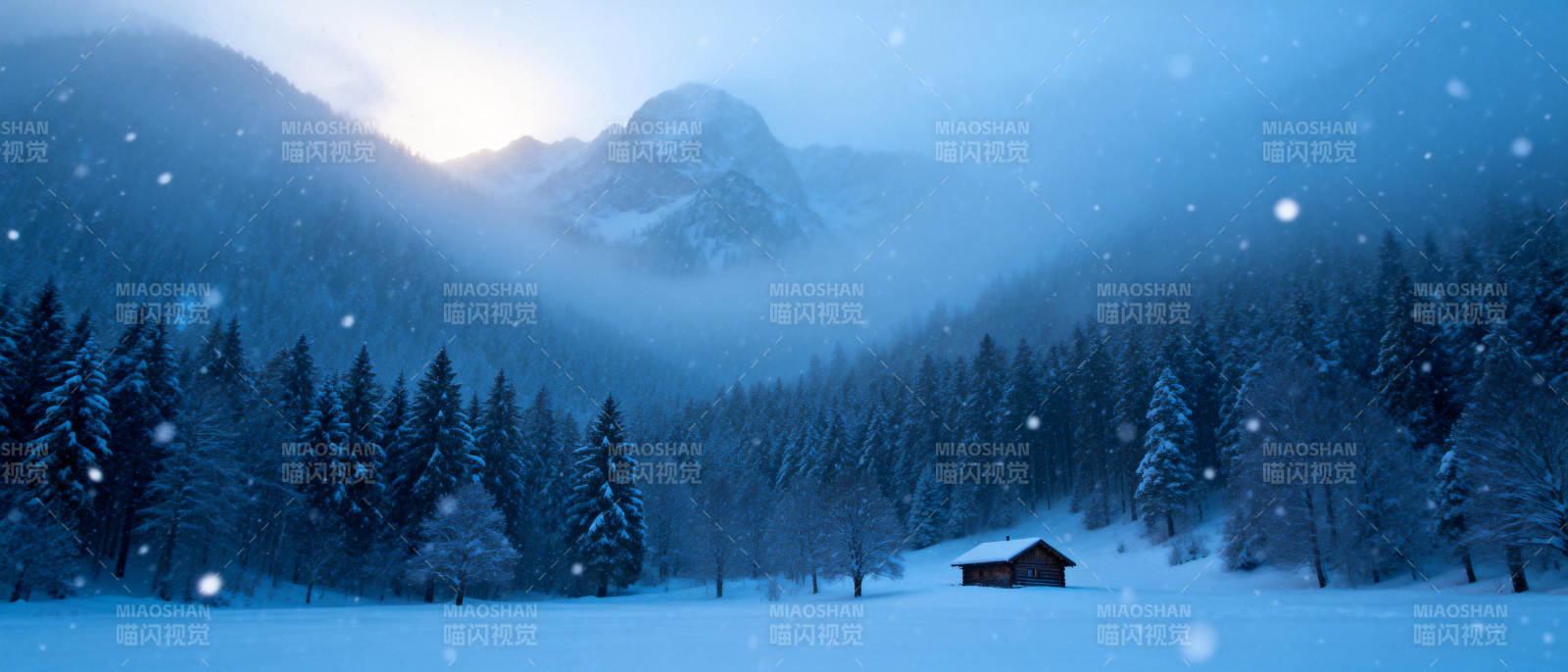 雪夜山林小屋图片