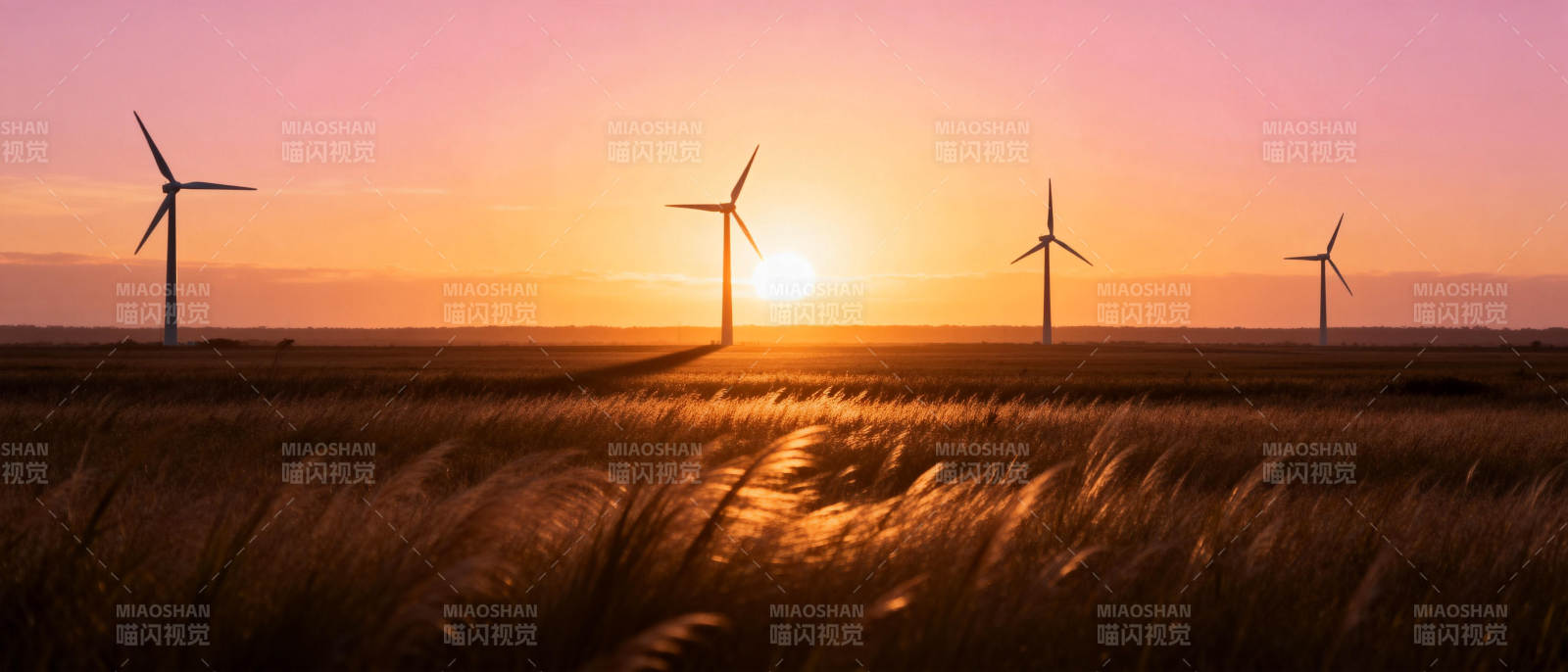 风车日落田野图片
