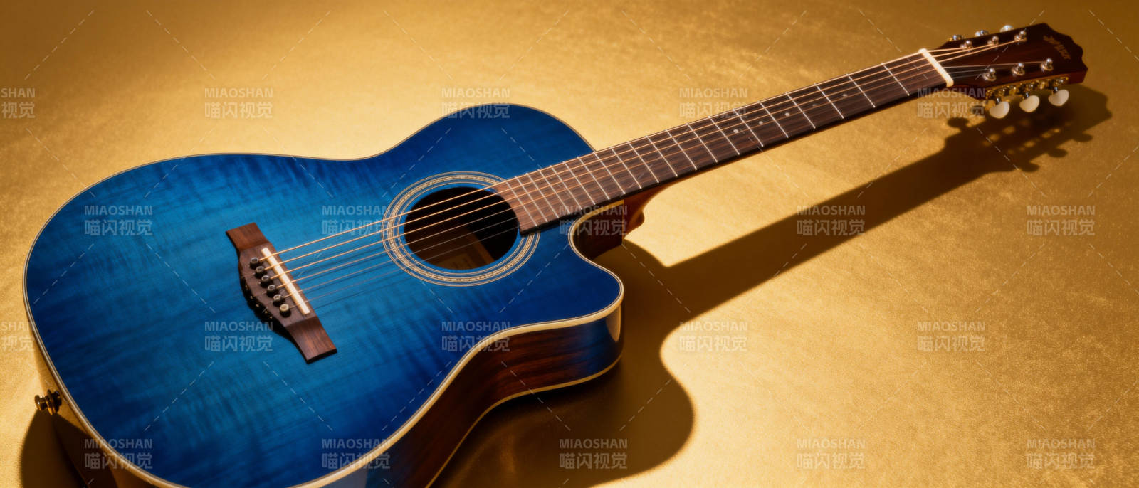蓝色吉他静置光影图片