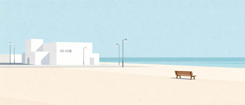 海边静谧的长椅图片