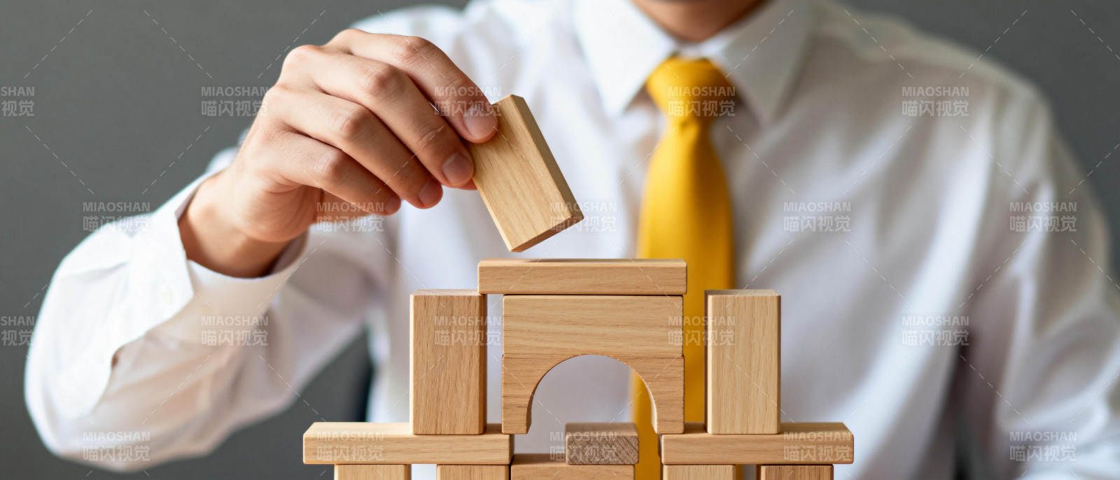 搭建未来建筑图片