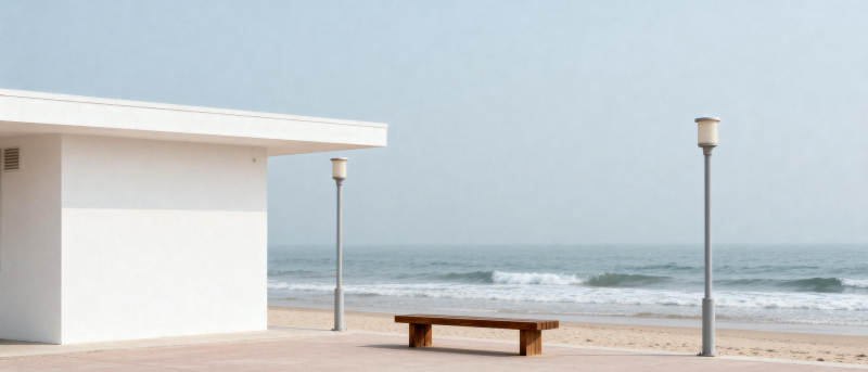 海边的宁静长椅图片