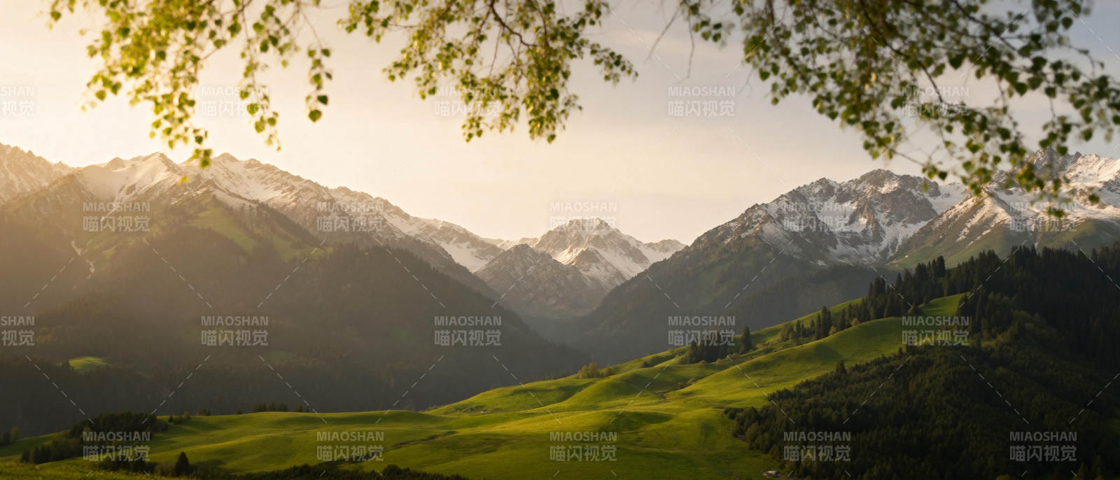 山间晨曦美景图片