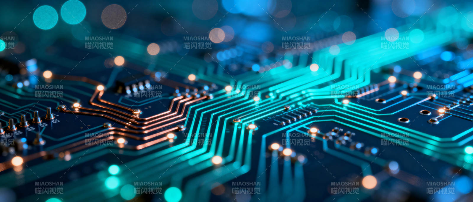 电路板微光闪烁图片