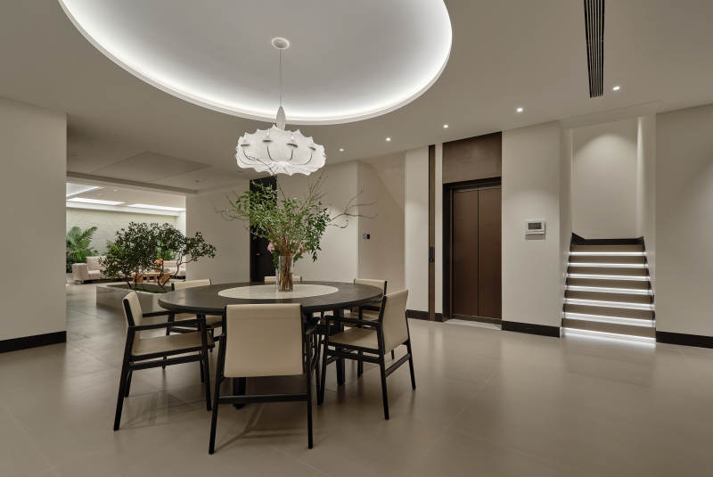 现代简约餐厅设计图片