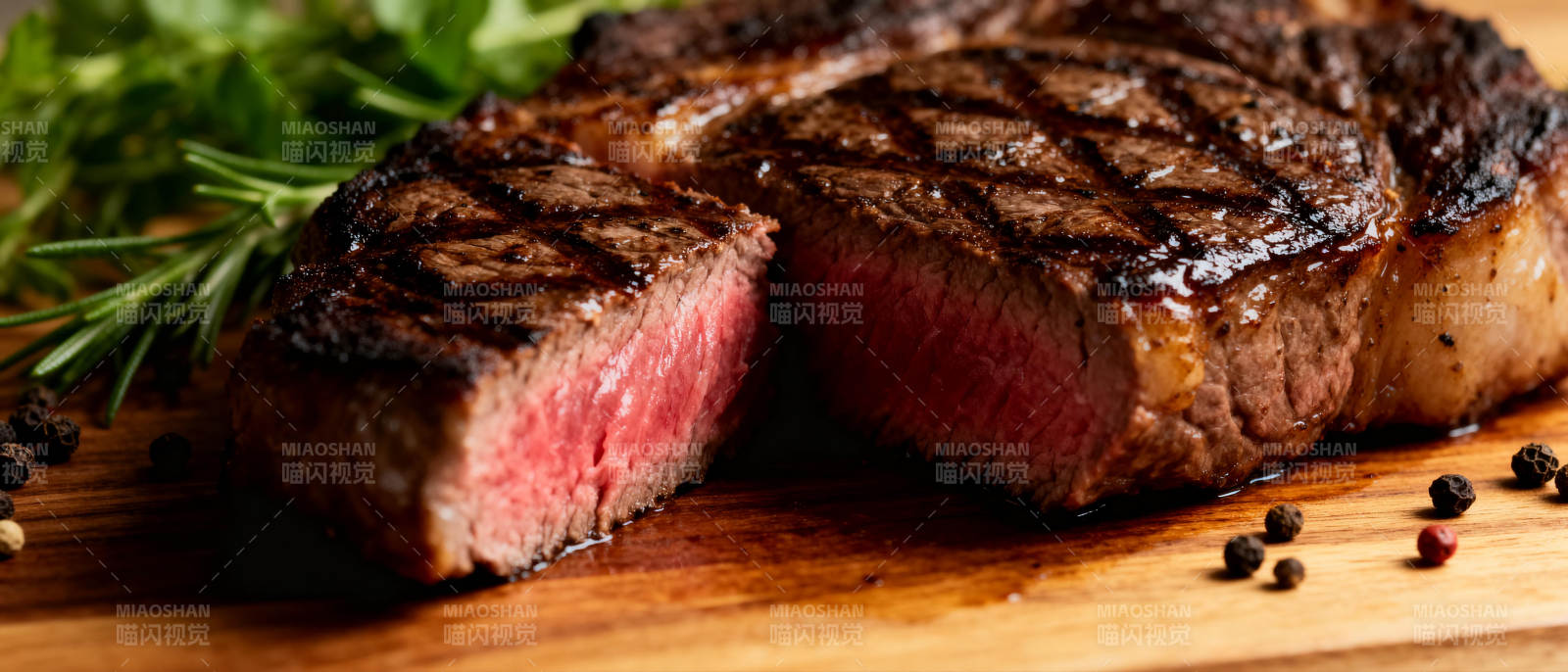 香煎牛排 鲜嫩多汁图片
