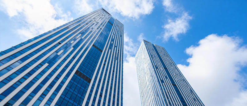 双塔耸立云霄图片