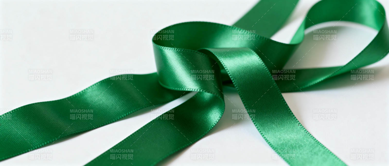 绿色丝带飘逸图片