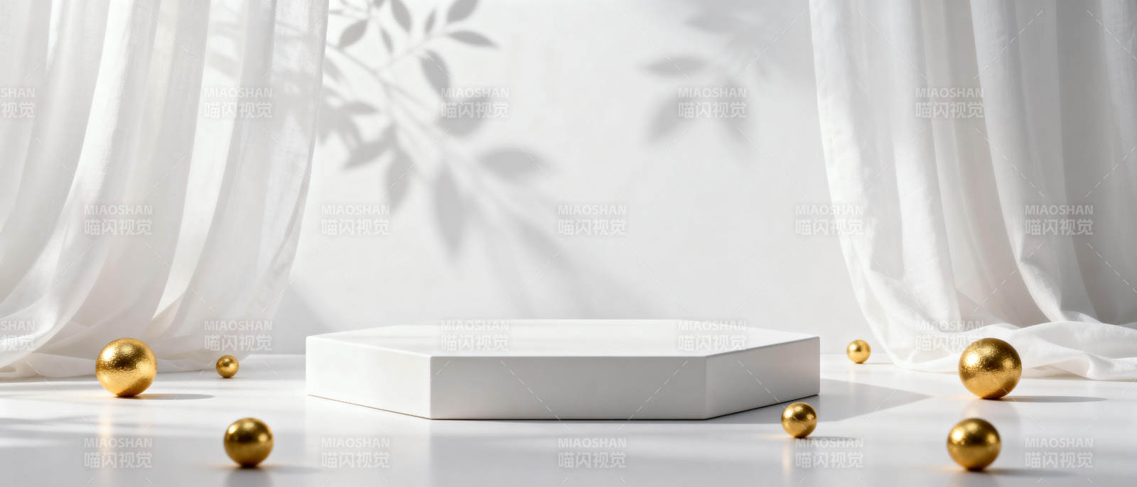 金色点缀的简约舞台图片