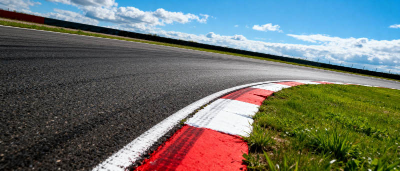 赛道弯道风光图片