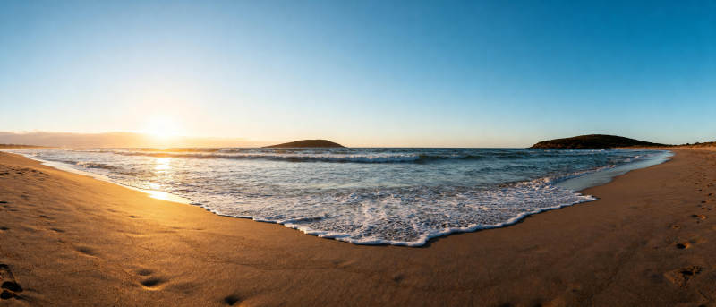 日出沙滩美景图片