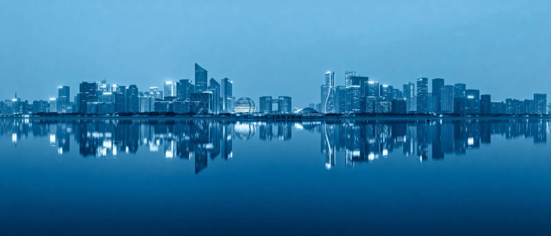 蓝调城市倒影图片