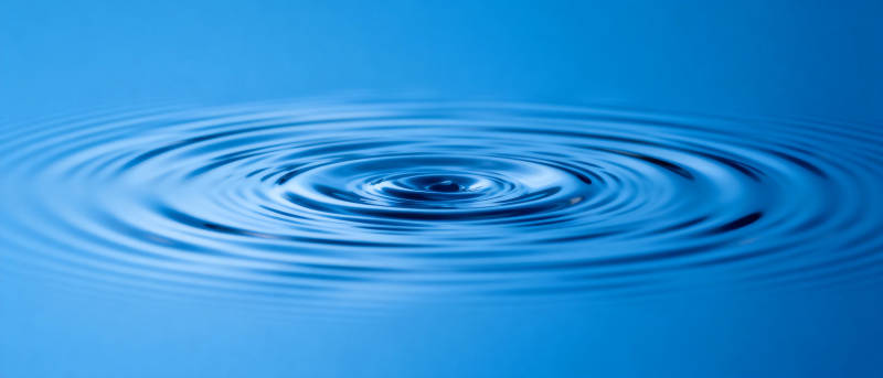 水波涟漪图片