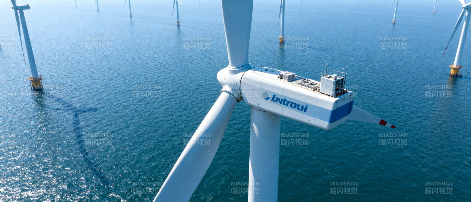 海上风力发电机组图片