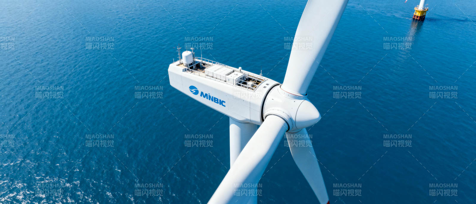 海上风力发电机组图片