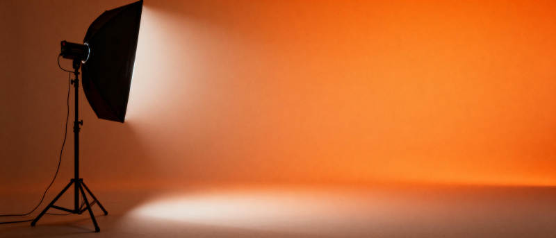 橙色光影摄影棚图片