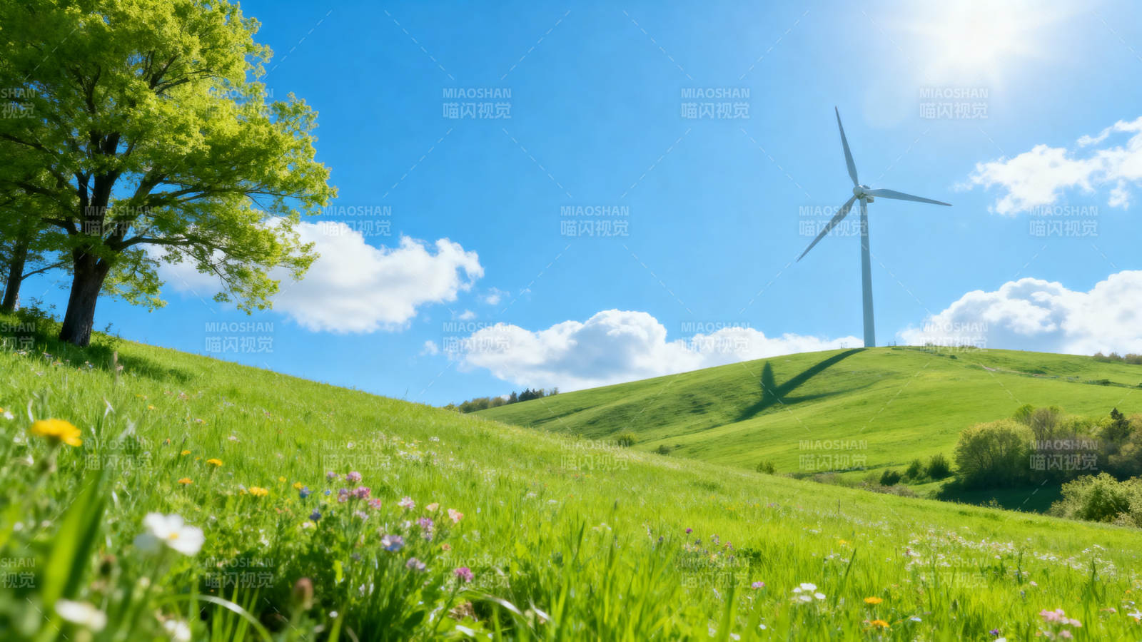 风力发电机绿色田野图片